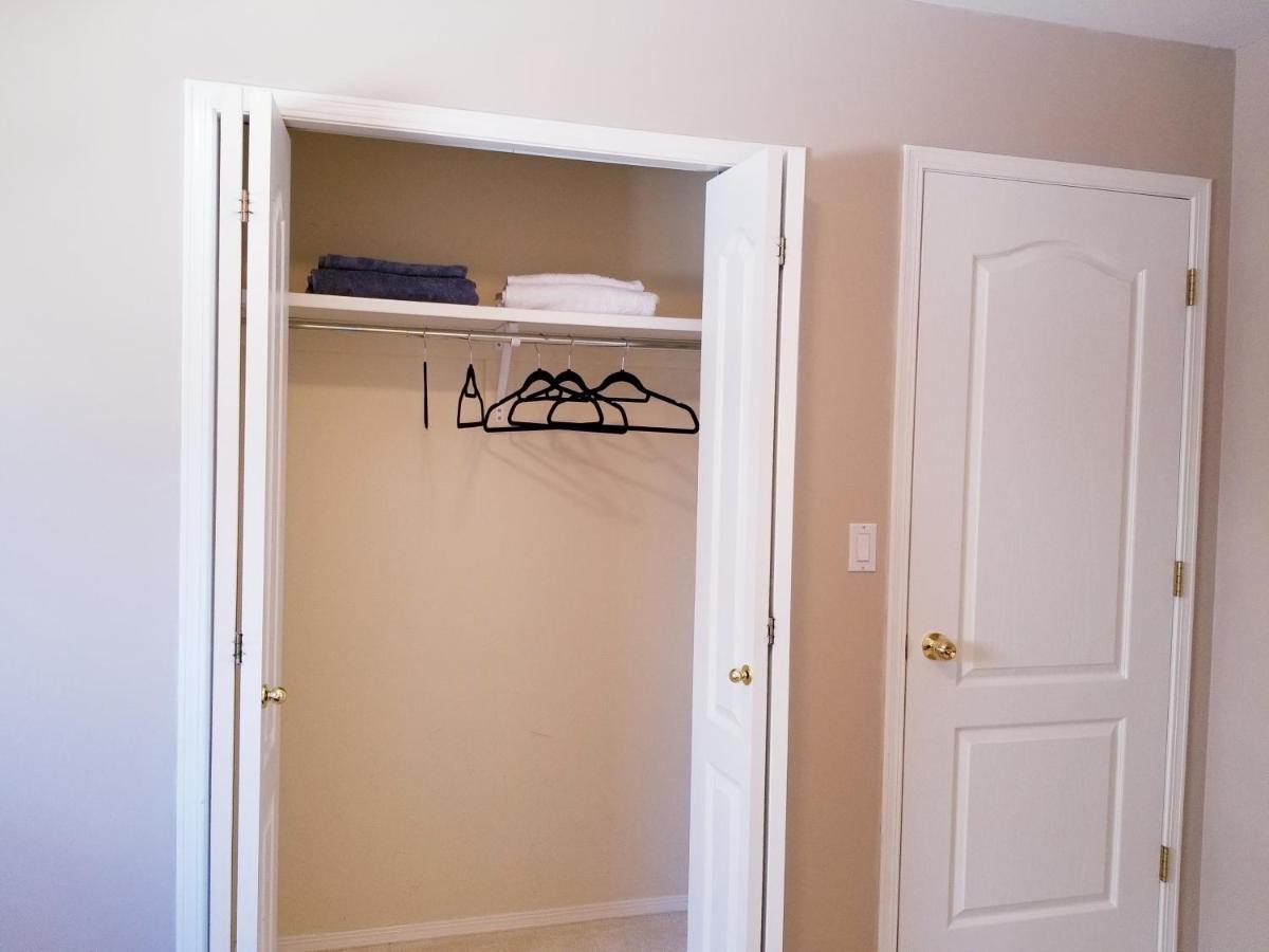 Saskatoon Lashyn Cove Homestay Dış mekan fotoğraf