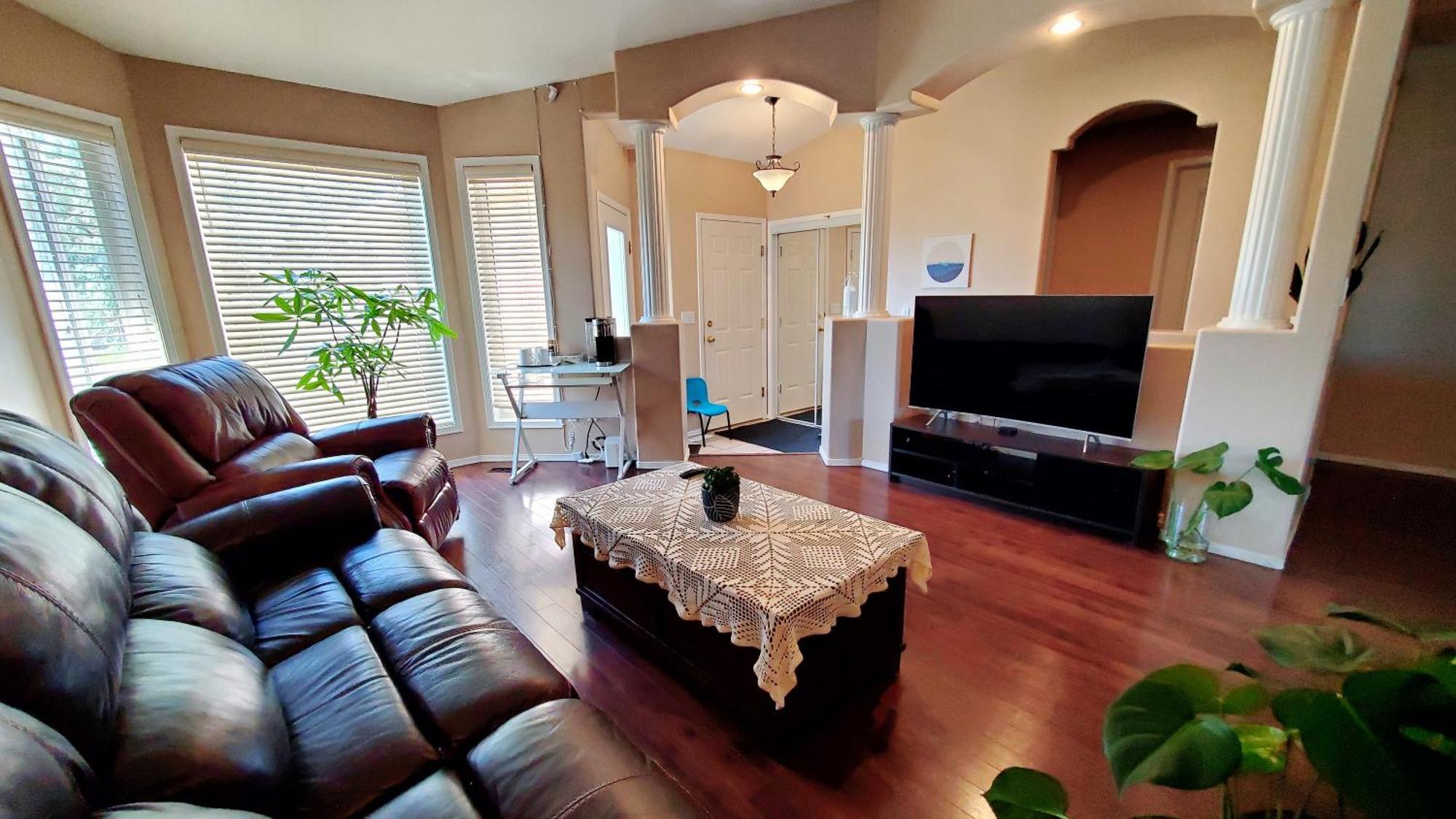 Saskatoon Lashyn Cove Homestay Dış mekan fotoğraf