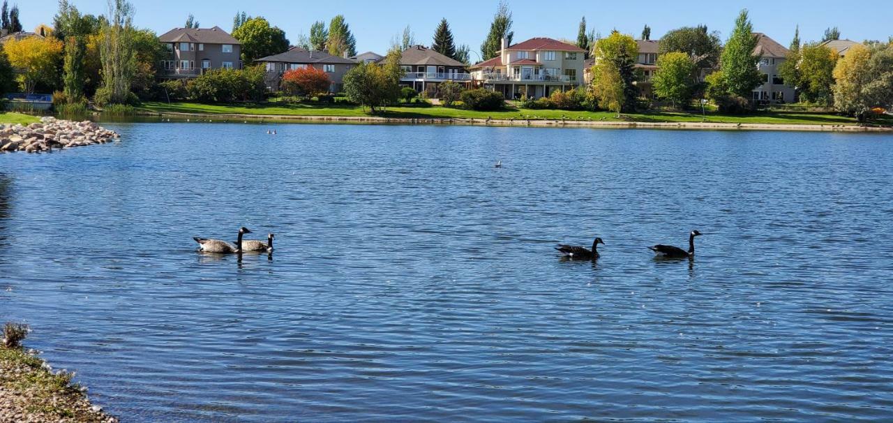 Saskatoon Lashyn Cove Homestay Dış mekan fotoğraf